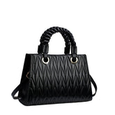 Chic Women’s Handbag Underarm Bag – A Sleek and Functional Accessory to Complement Your Everyday Look