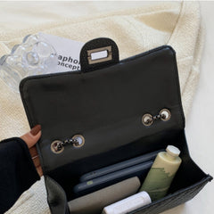 Chic Women's Bag – Handbag, Shoulder Bag, Sling & Crossbody Purse