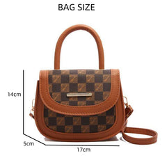 Mini Checkered Crossbody Bag with Top Handle – A Timeless Blend of Classic Pattern and Modern Function