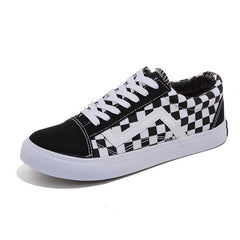 Retro Skater Low-Tops – Channeling old-school skate vibes