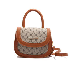 Mini Checkered Crossbody Bag with Top Handle – A Timeless Blend of Classic Pattern and Modern Function