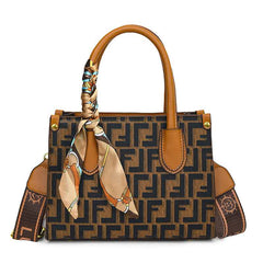 Signature Style Tote Bag – A blend of practicality and luxury