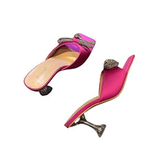 Open-Heel Heeled Sandals – Blending modern design with effortless elegance