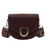 Elegant Saddle Crossbody Bag – With its classic saddle shape and refined design