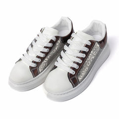 Streetwear-Ready Low-Top Sneakers – A Fusion of Sleek Minimalism and Bold Urban Style, Featuring a Streamlined Silhouette