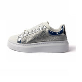 Streetwear-Ready Low-Top Sneakers – A Fusion of Sleek Minimalism and Bold Urban Style, Featuring a Streamlined Silhouette