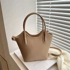 Minimalist Faux Leather Tote Bag – Crafted from high-quality faux leather