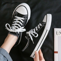 Vintage Vibe Canvas Shoes – Infused with Retro Charm and Modern Comfort, These Classic Sneakers Offer a Timeless Aesthetic