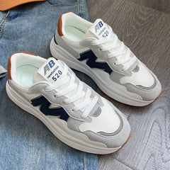 Vintage-Inspired Colorblock Sneakers – A nostalgic nod to classic style